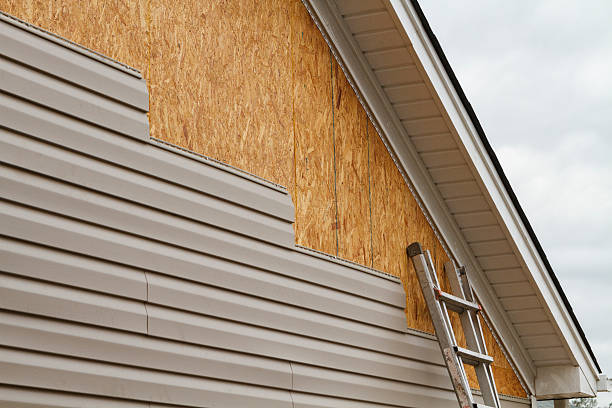 Professional Wood Siding technician working in Augusta, GA